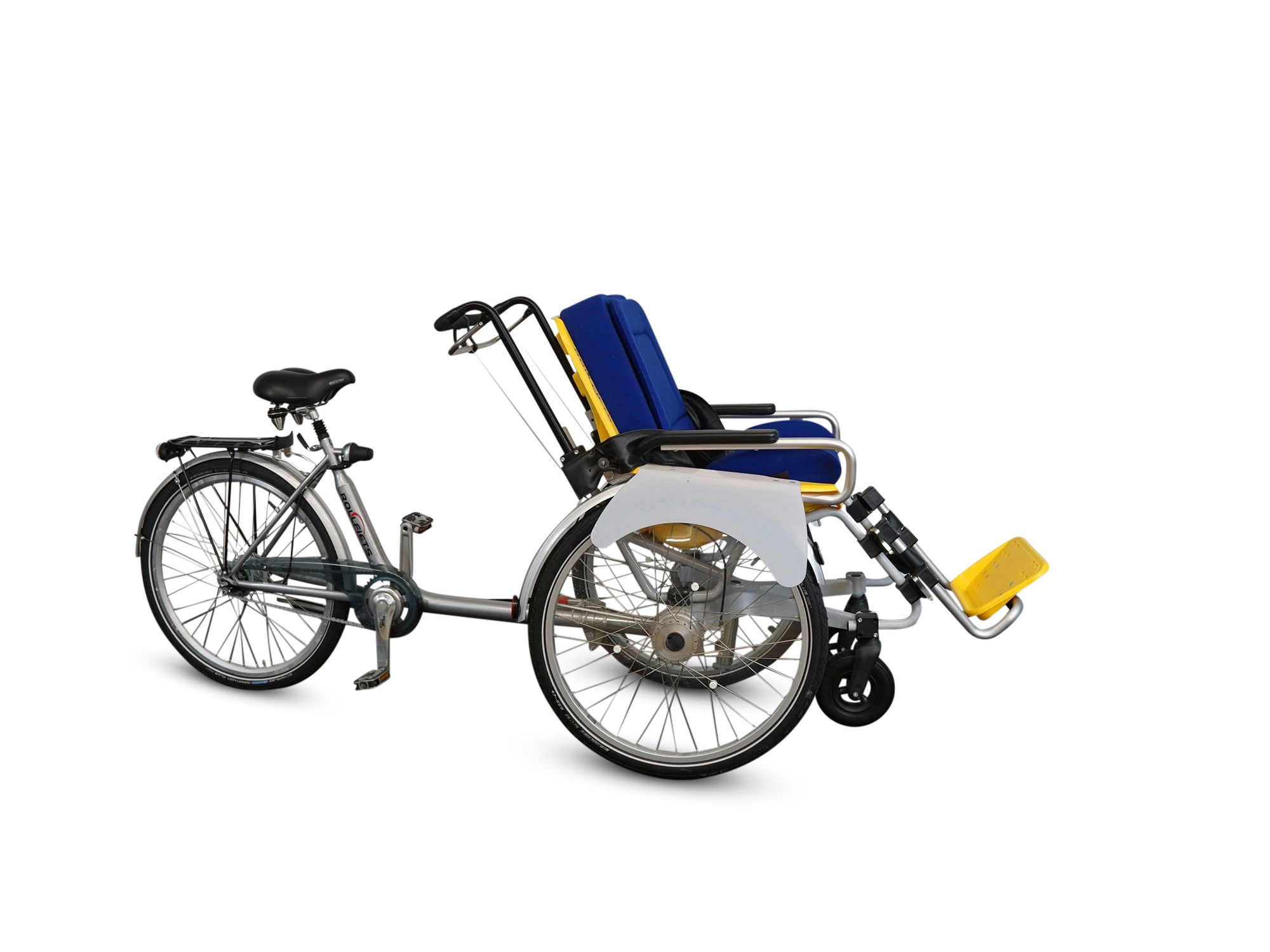 Rollstuhlfahrrad von der Seite