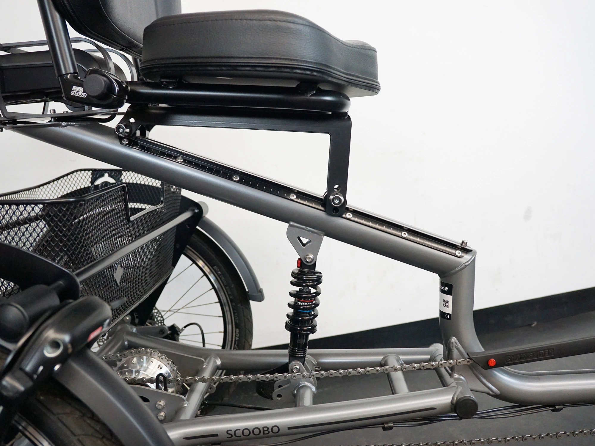 verstellbarer Sitz mit Federung