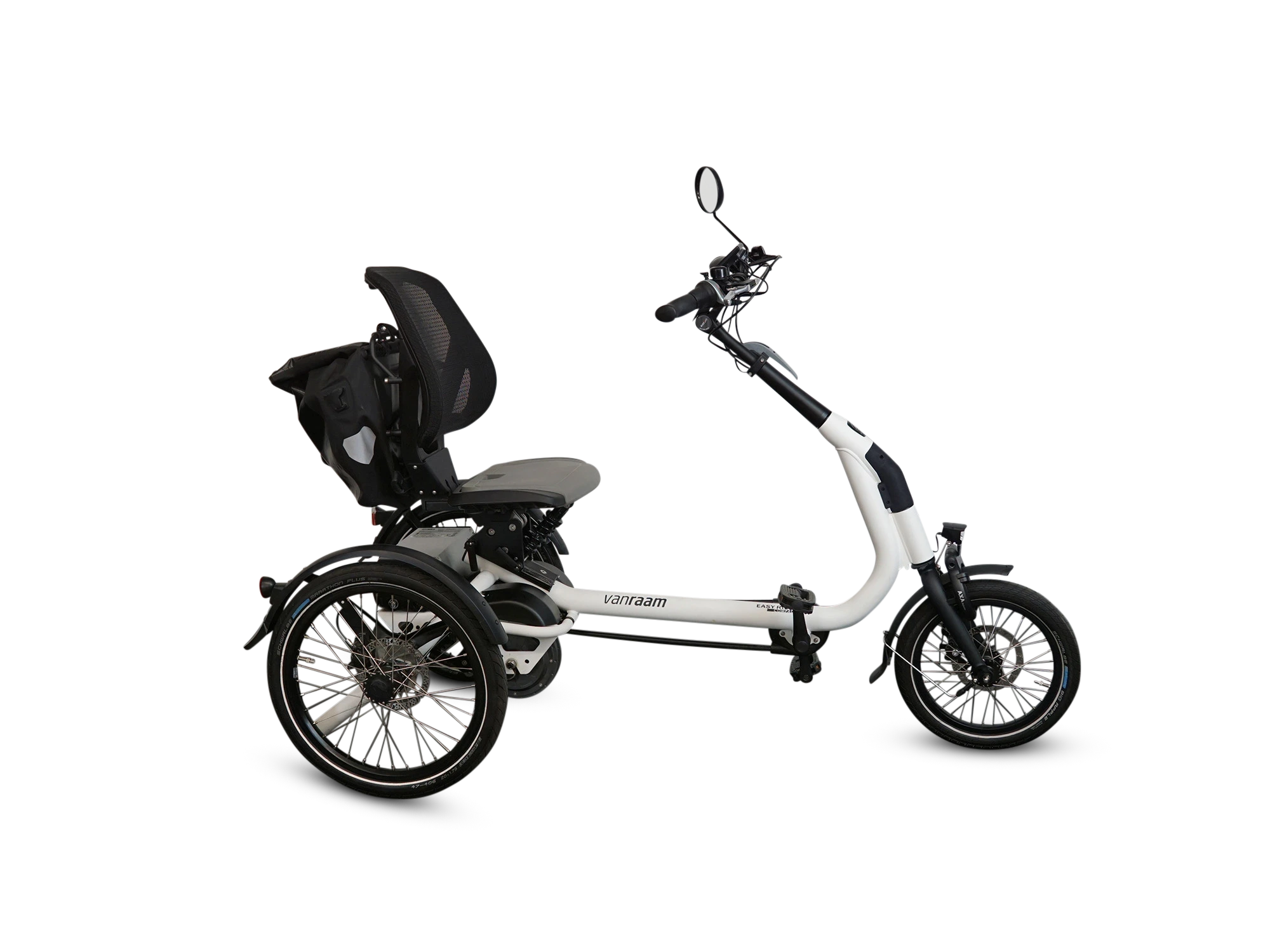 Dreirad in weiß von der Seite